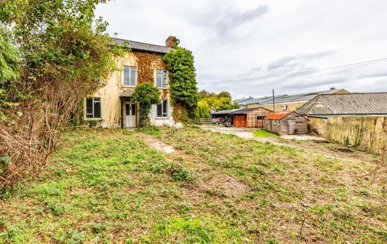 Main image of property: 222 Westward Road, Ebley, Stroud, Gloucestershire, GL5 4ST