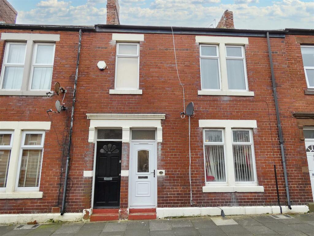 3 bedroom apartment for sale in Chirton West View, North Shields, NE29