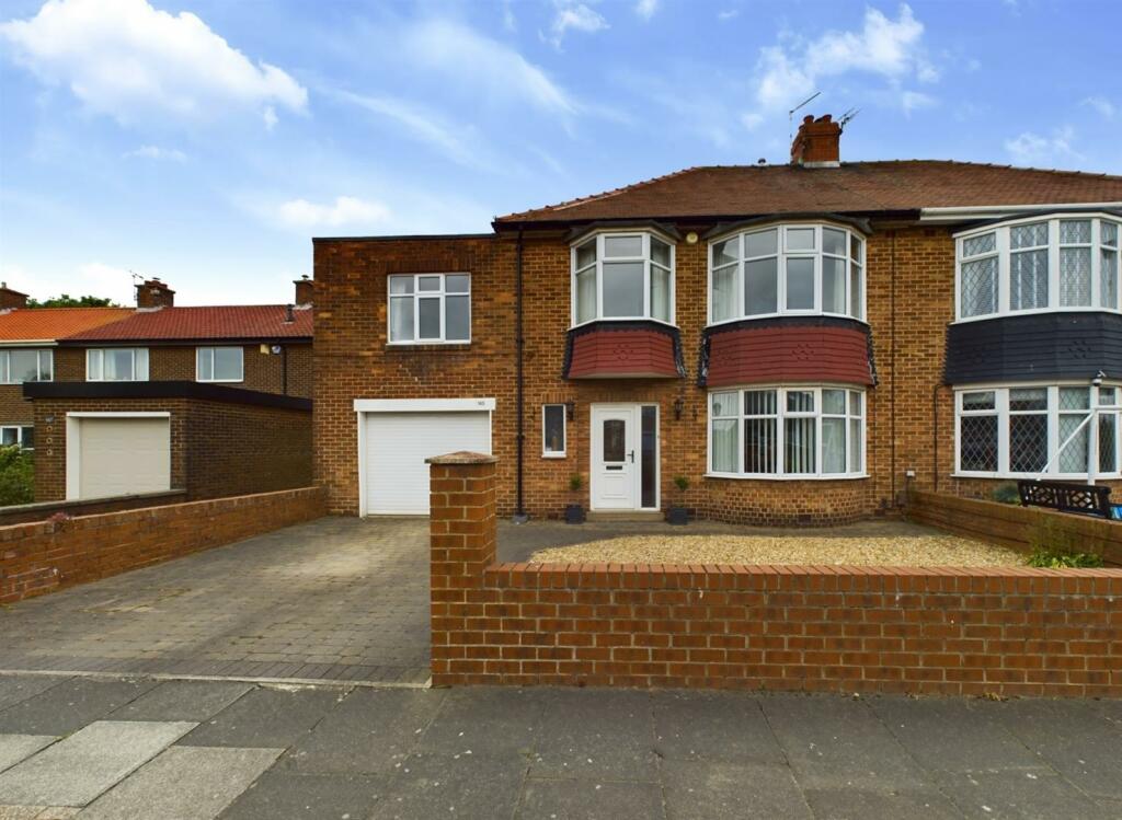 4 bedroom semidetached house for sale in The Broadway, Tynemouth, NE30