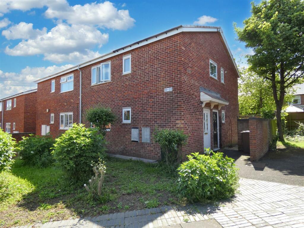 2 bedroom apartment for sale in Whittingham Close, Tynemouth, NE30