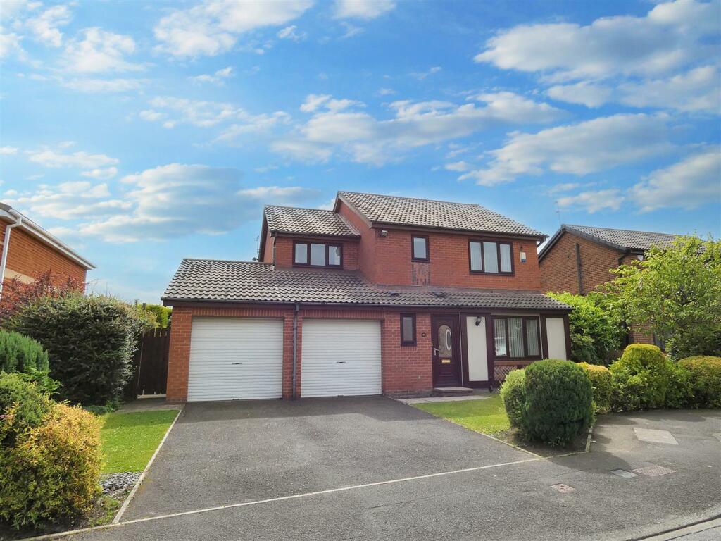 4 bedroom detached house for sale in Abbots Way, North Shields, NE29