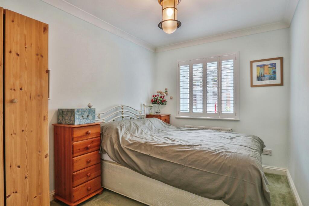 Additional property image - Alumhurst Road, BOURNEMOUTH, Dorset, BH4