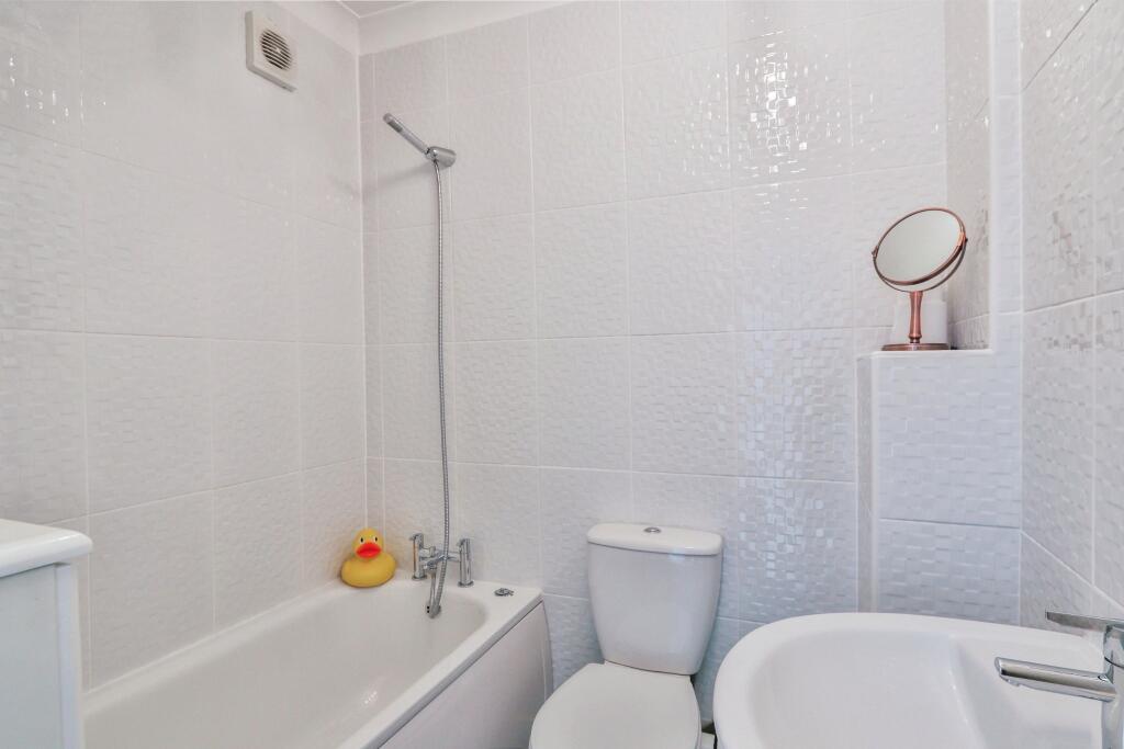Additional property image - Alumhurst Road, BOURNEMOUTH, Dorset, BH4