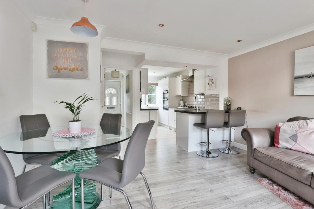 Additional property image - Queens Road, BOURNEMOUTH, Dorset, BH2
