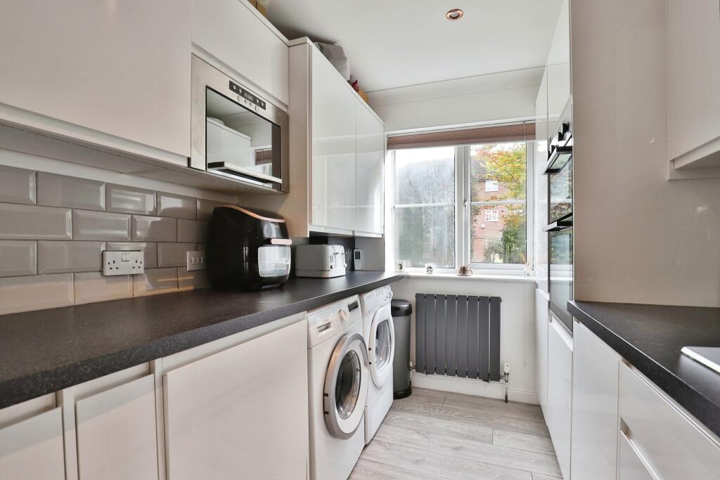 Additional property image - Queens Road, BOURNEMOUTH, Dorset, BH2
