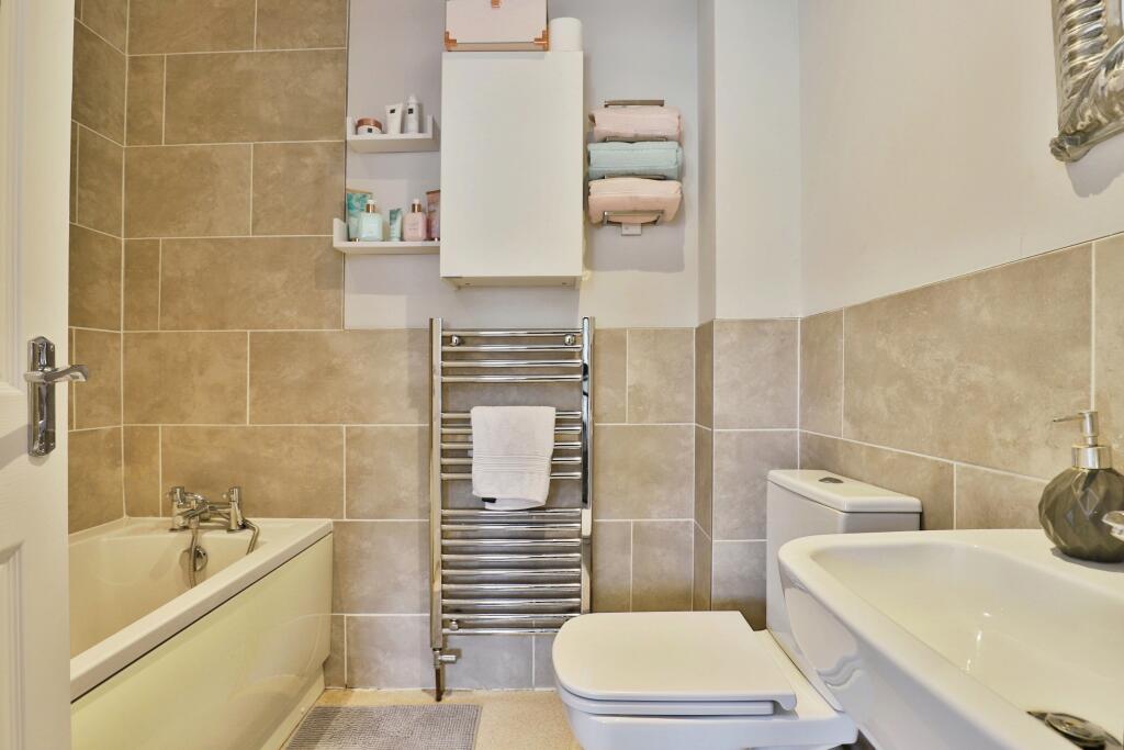 Additional property image - Queens Road, BOURNEMOUTH, Dorset, BH2