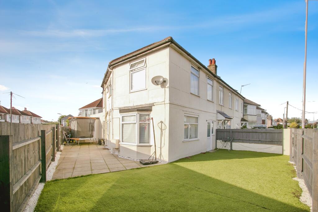 Additional property image - Coombe Avenue, Bournemouth, Dorset, BH10