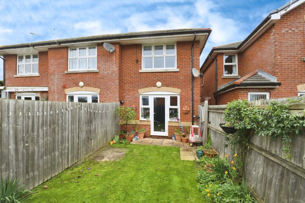 Additional property image - George Close, BOURNEMOUTH, Dorset, BH10