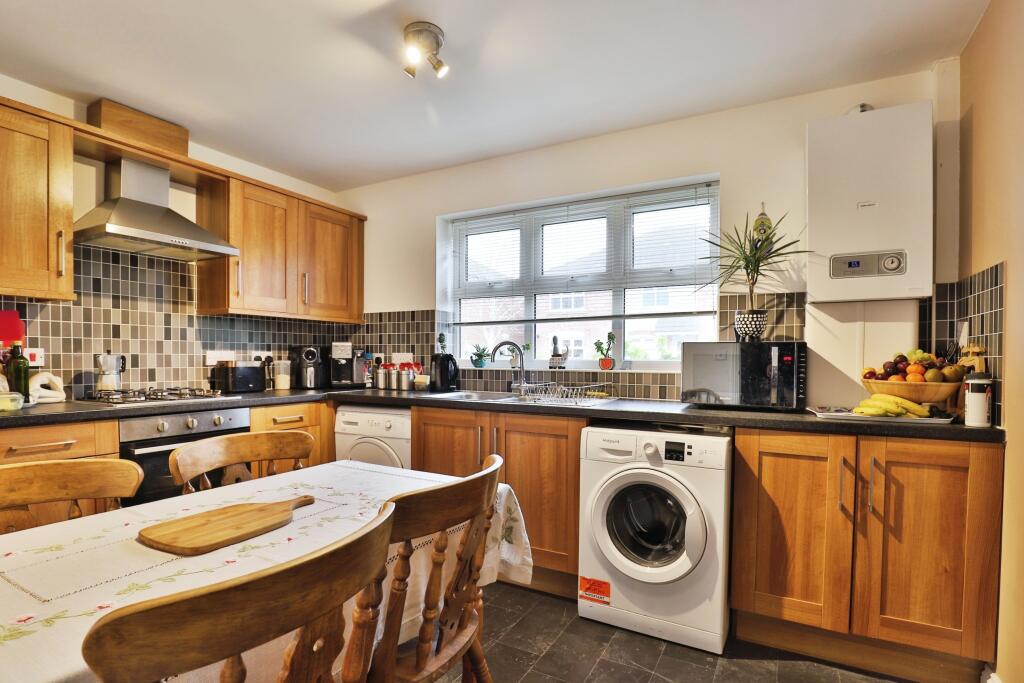 Additional property image - George Close, BOURNEMOUTH, Dorset, BH10