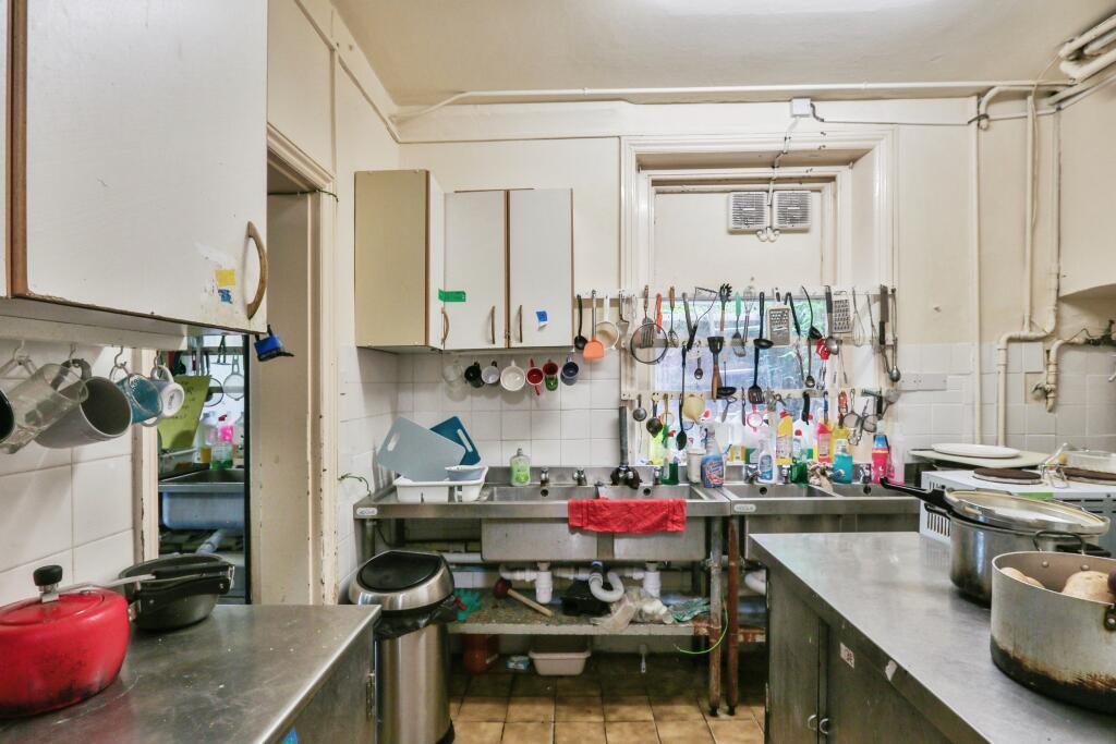 Additional property image - Boscombe Spa Road, Bournemouth, Dorset, BH5