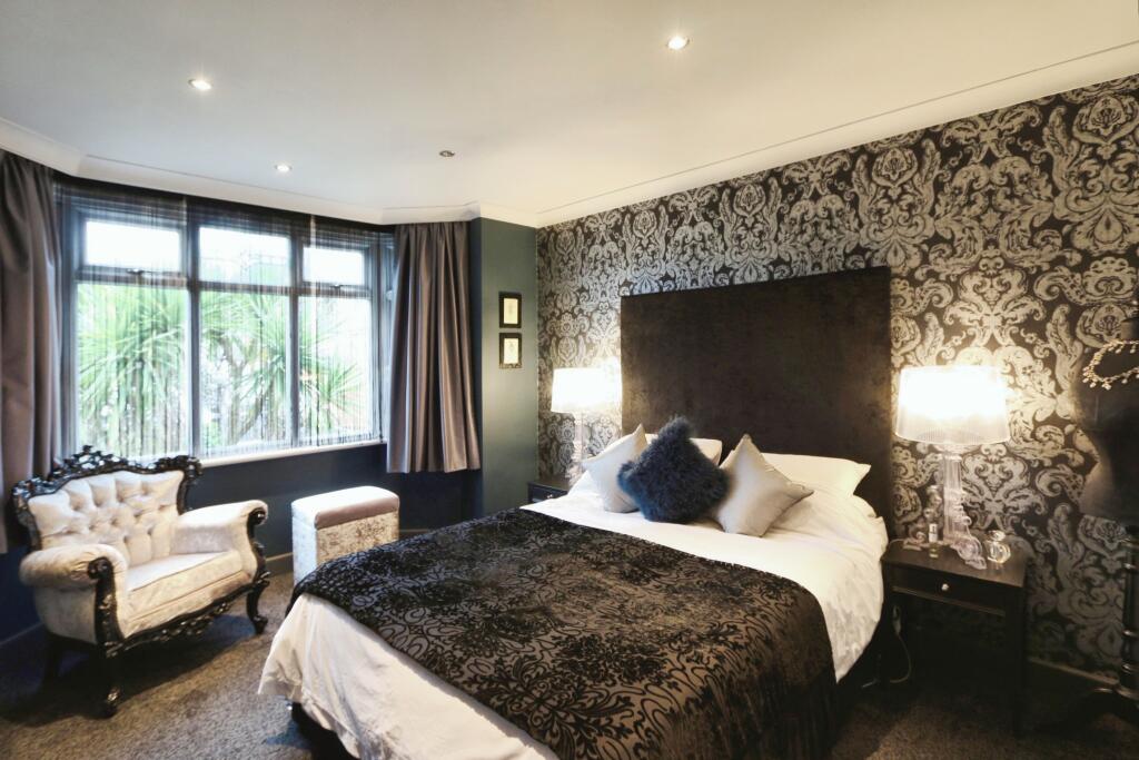 Additional property image - The Grove, Bournemouth, Dorset, BH9