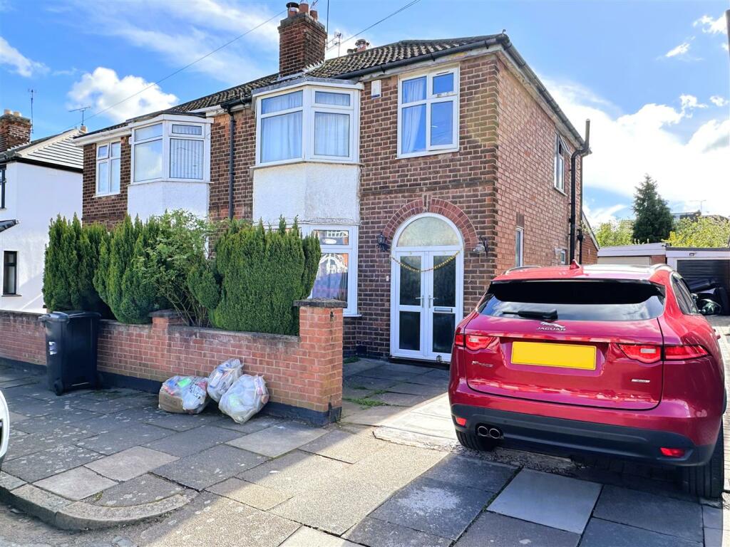 3 bedroom semidetached house for sale in Jellicoe Road, North Evington