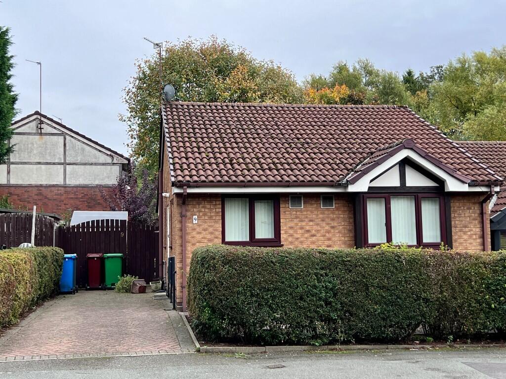 Main image of property: 9 Lion Street, Manchester, Greater Manchester, M9 8BZ