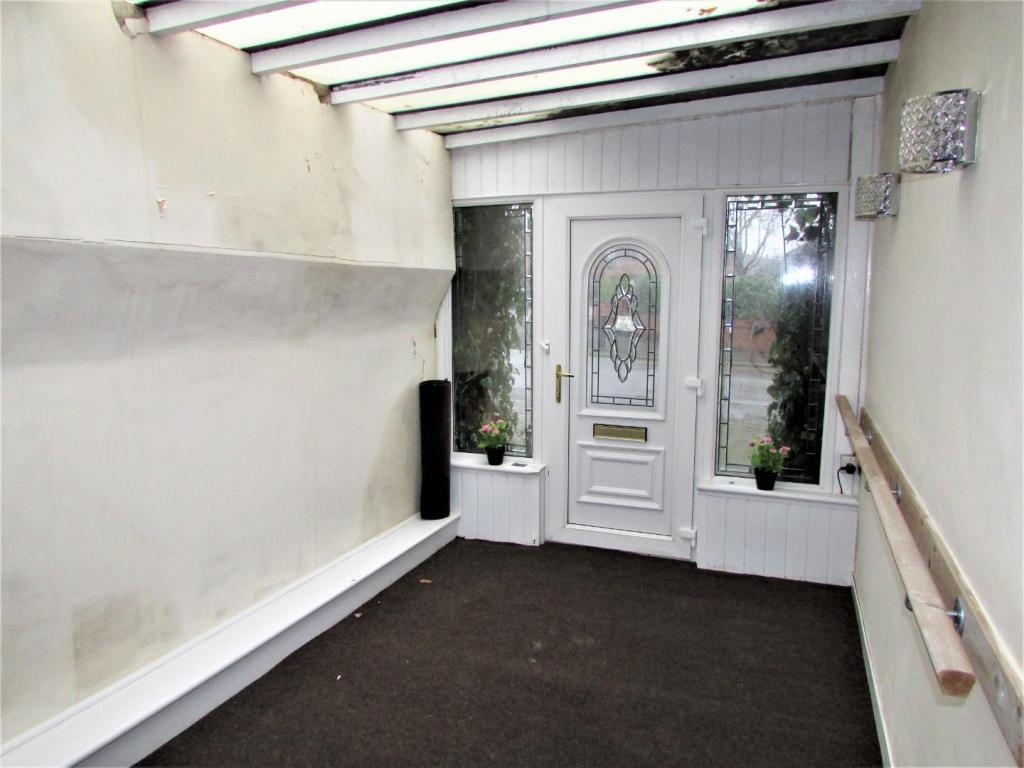 3 bedroom semidetached bungalow for sale in Ollerton Drive, Failsworth, Manchester, M35