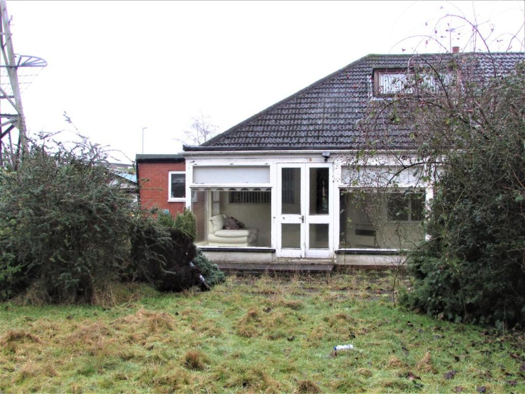 3 bedroom semidetached bungalow for sale in Ollerton Drive, Failsworth