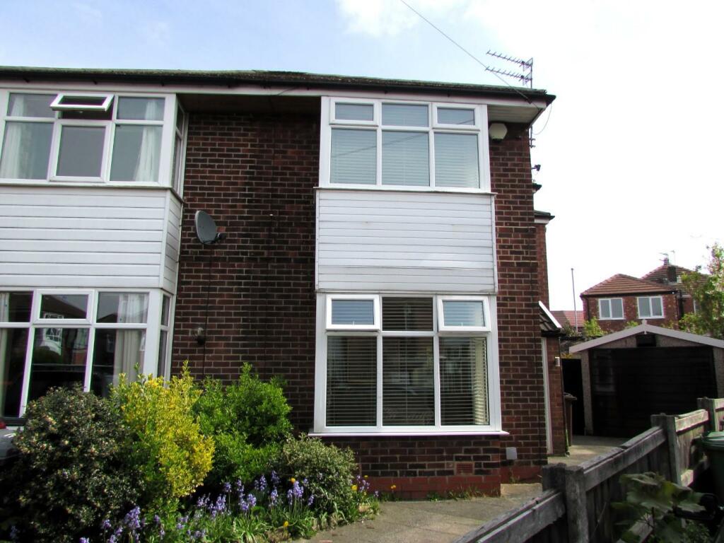 3 bedroom semidetached house for sale in Wye Avenue, Failsworth