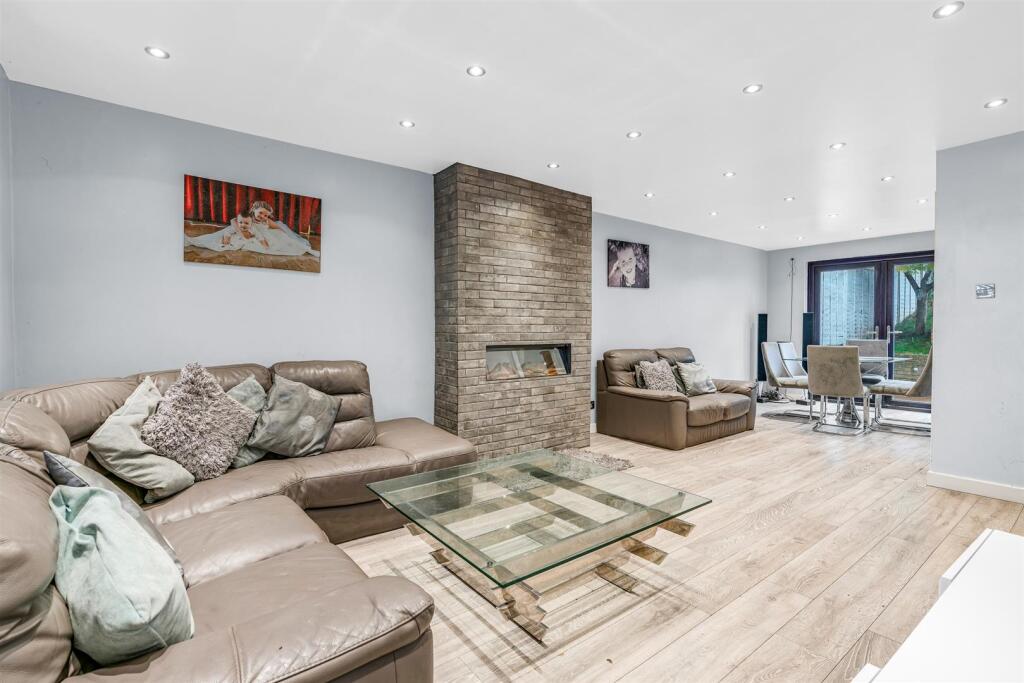 Additional property image - The Brambles, Welwyn