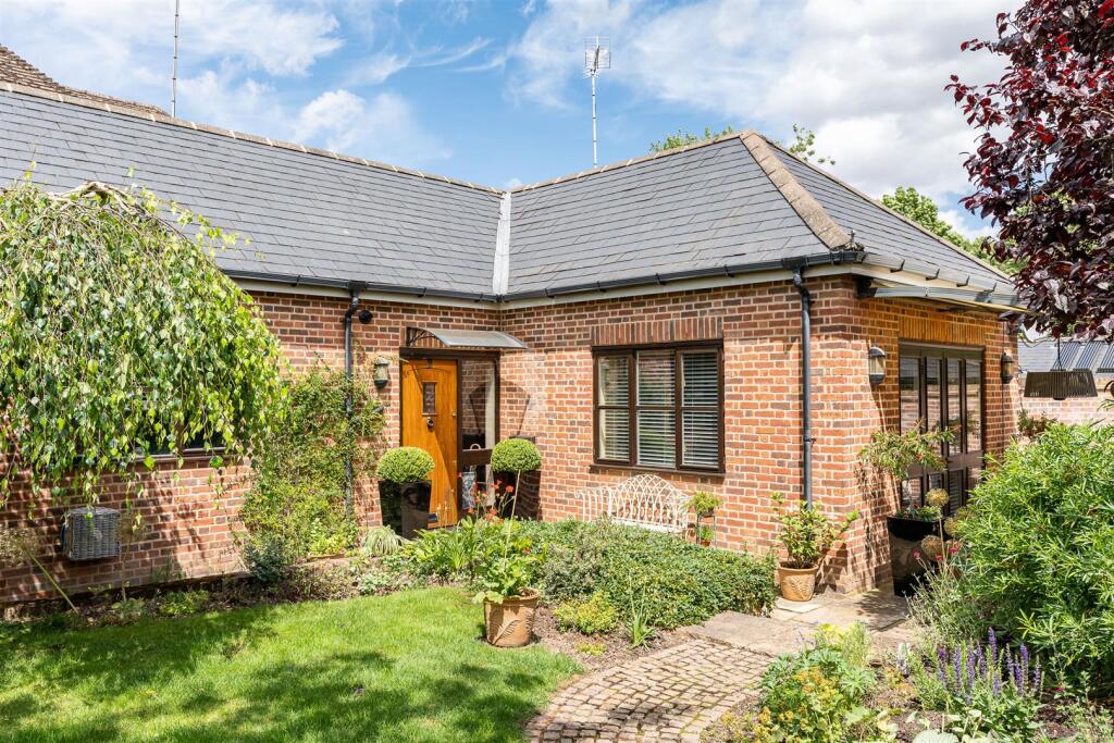 Main image of property: Hertford Road, Digswell