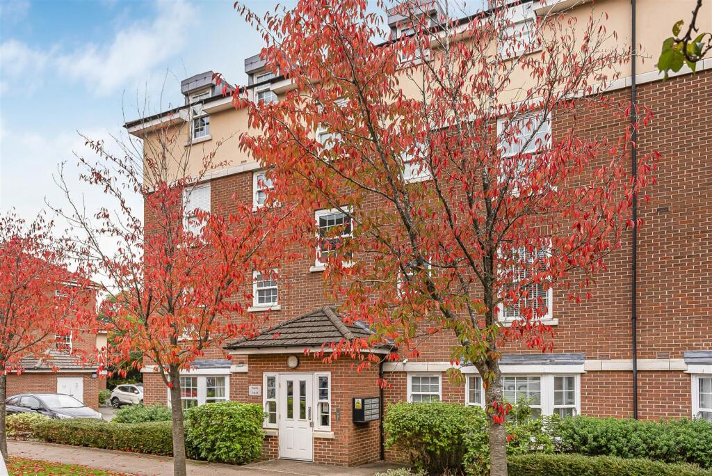Main image of property: Merrifield Court, Welwyn Garden City