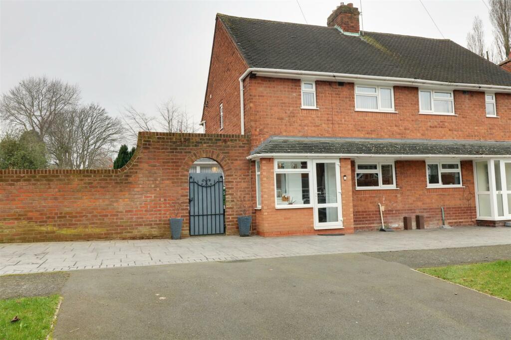 2 bedroom semidetached house for sale in Lancaster Place, Bloxwich