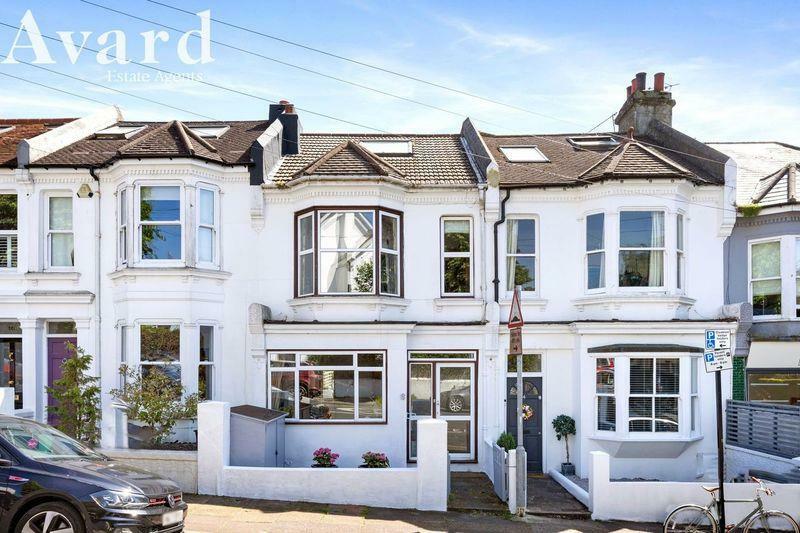 5 bedroom terraced house for sale in Hythe Road, Brighton, BN1