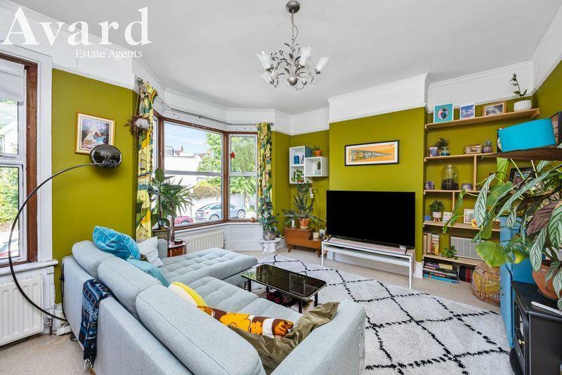 5 bedroom terraced house for sale in Hythe Road, Brighton, BN1