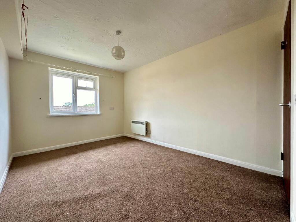 Additional property image - Outwood Common Road, Billericay, CM11