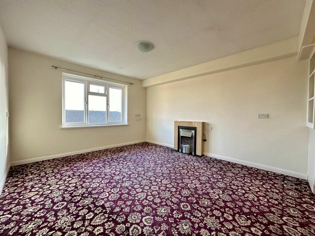 Additional property image - Outwood Common Road, Billericay, CM11