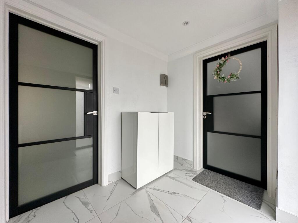 Additional property image - Oak Avenue, Crays Hill, CM11