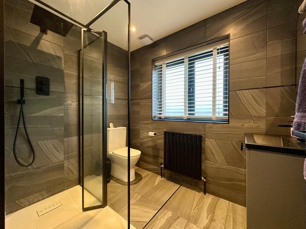 Additional property image - Oak Avenue, Crays Hill, CM11