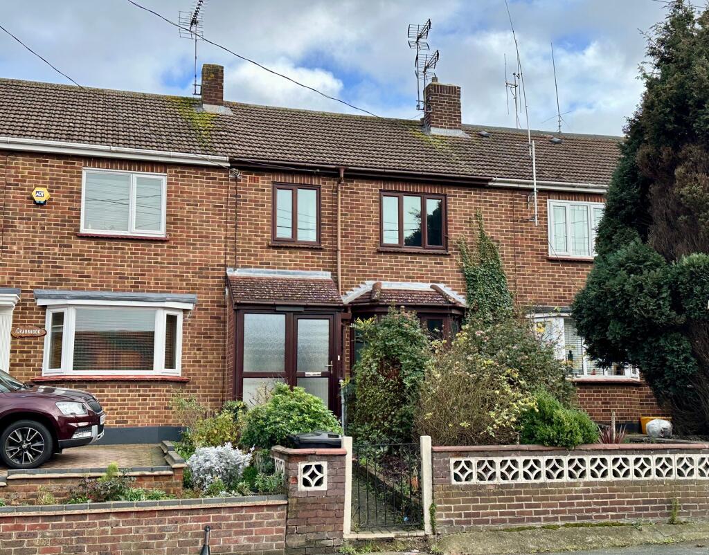 Main image of property: High Road, Laindon, SS15