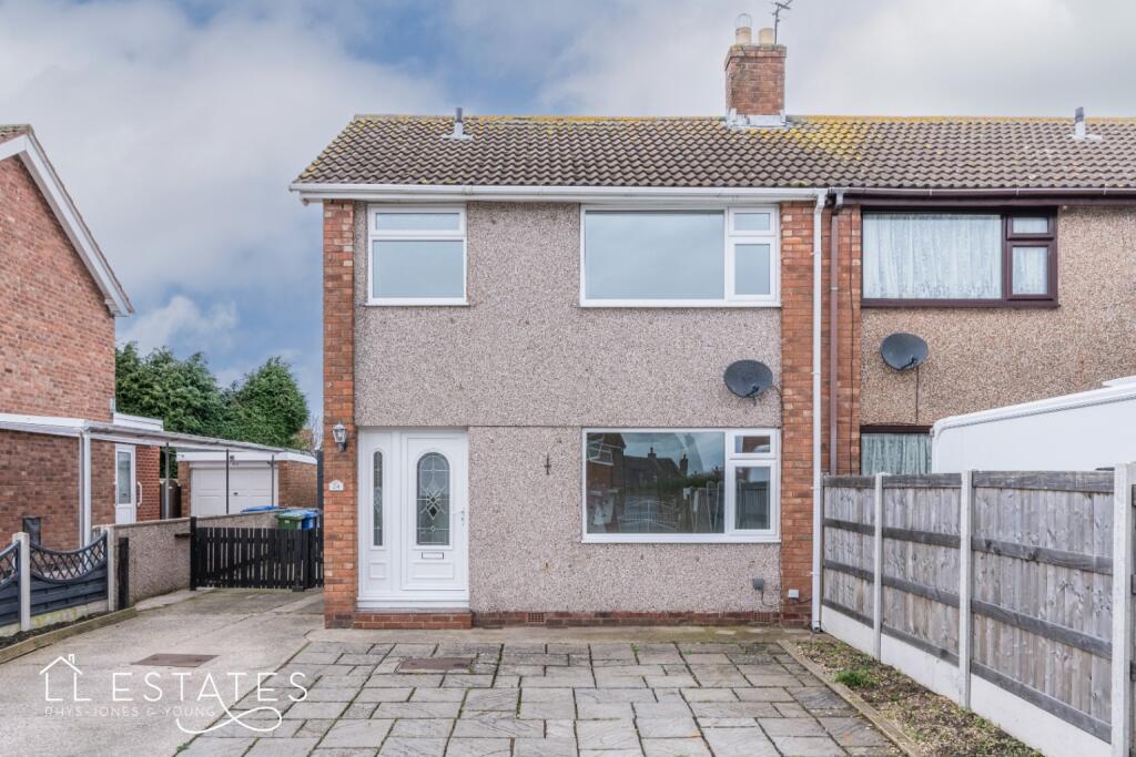 3 bedroom semidetached house for sale in Heol Hendre, Rhuddlan, LL18