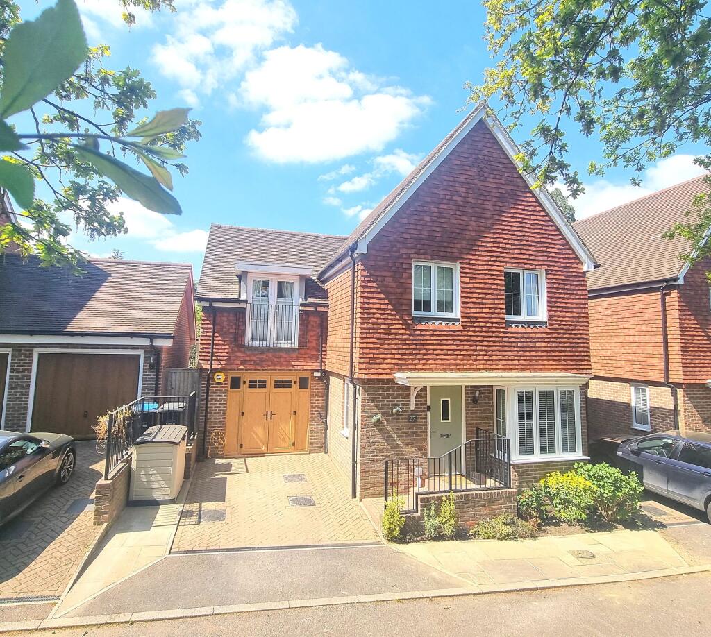 Main image of property: Chilton Grove, Lindfield, RH16