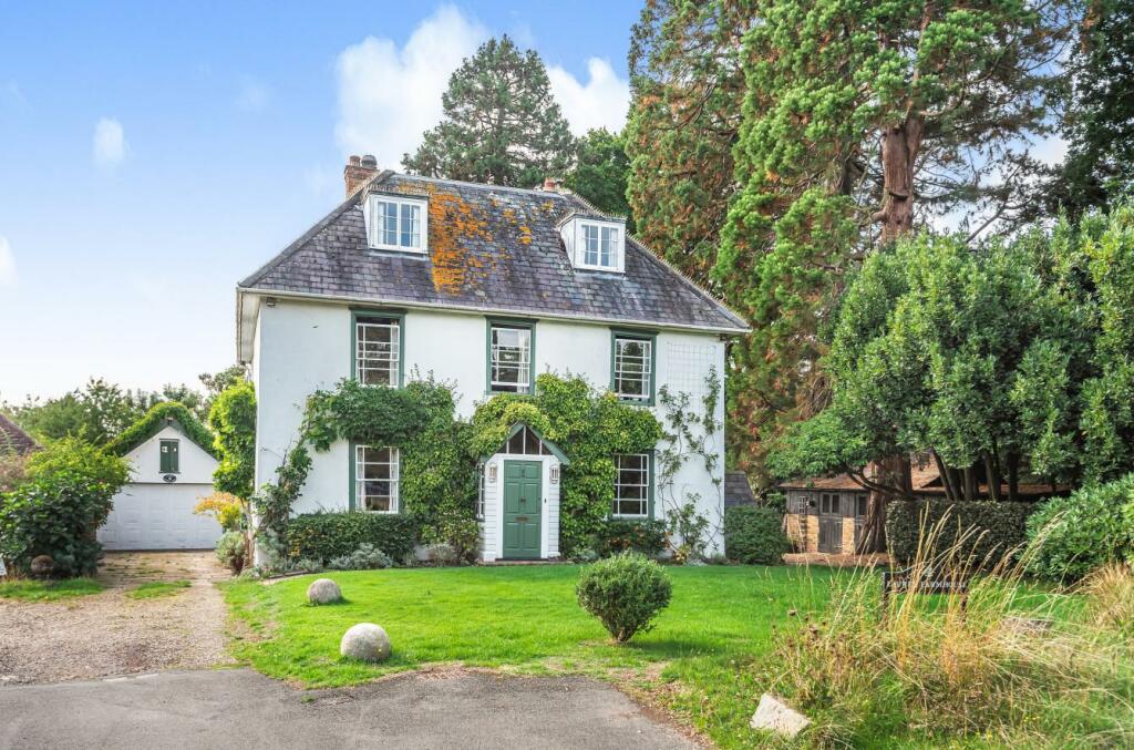 6 bedroom detached house for sale in Totteridge Green, Totteridge, N20