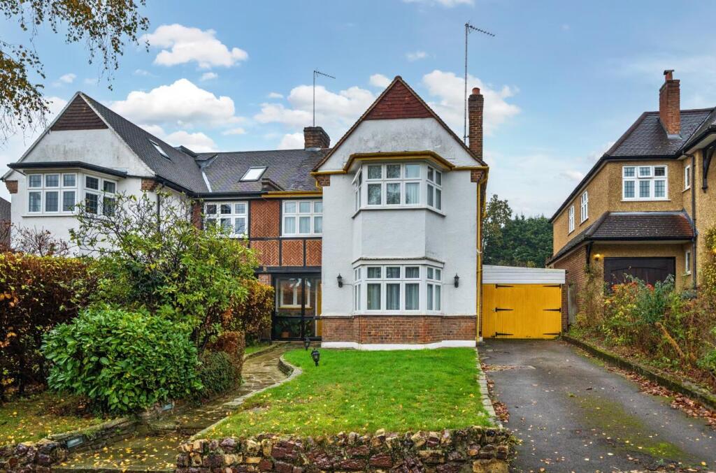 Main image of property: Buckingham Avenue, Whetstone