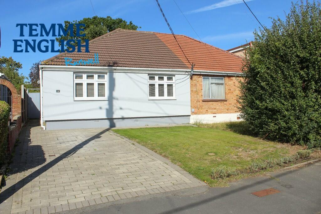 2 bedroom semidetached bungalow for sale in Waverley Crescent