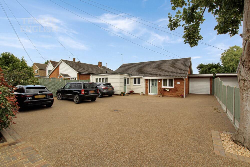 3 bedroom detached bungalow for sale in Fish Street, Goldhanger, CM9