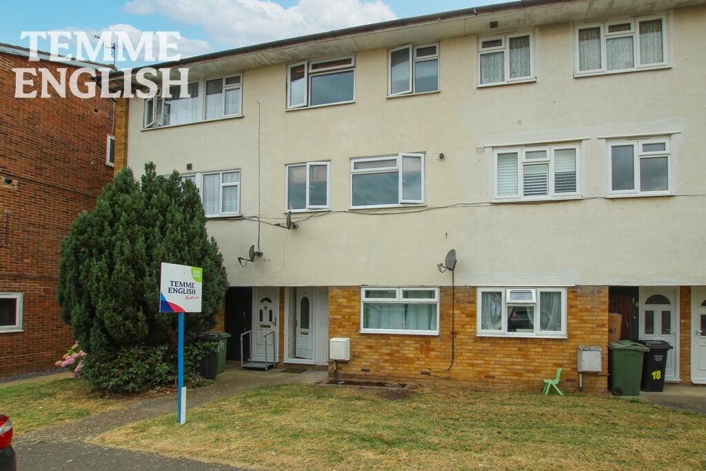 Main image of property: Market Avenue, Wickford, Essex, SS12