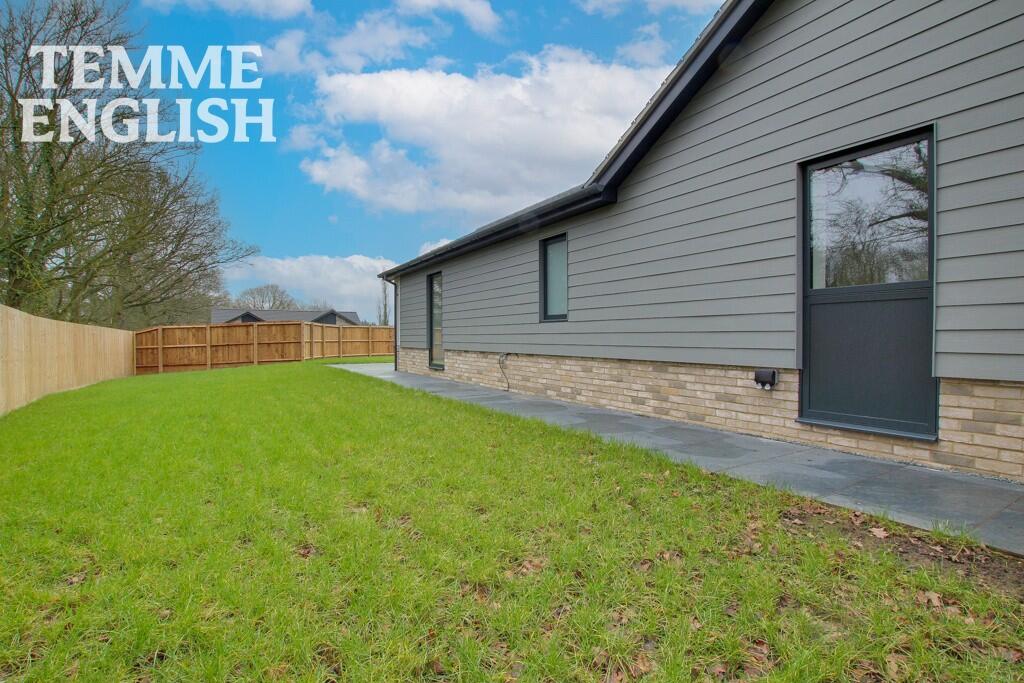 Additional property image - New Road, Billericay, Essex, CM12