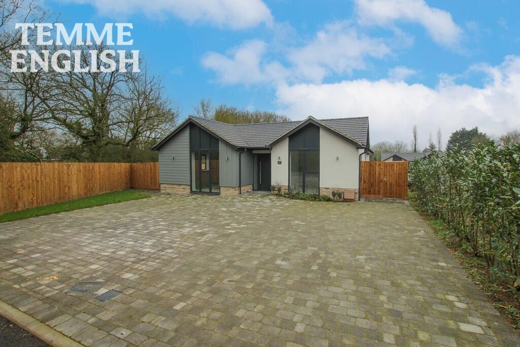 Additional property image - New Road, Billericay, Essex, CM12