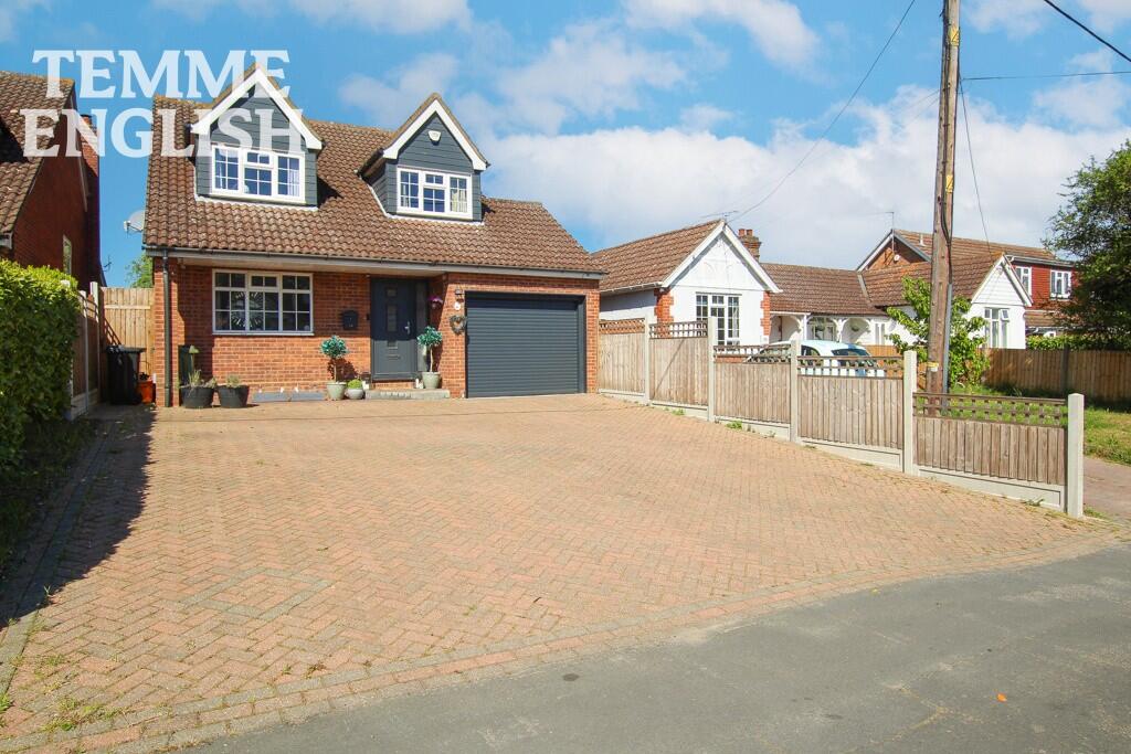 Main image of property: Wick Lane, Wickford, Essex, SS11