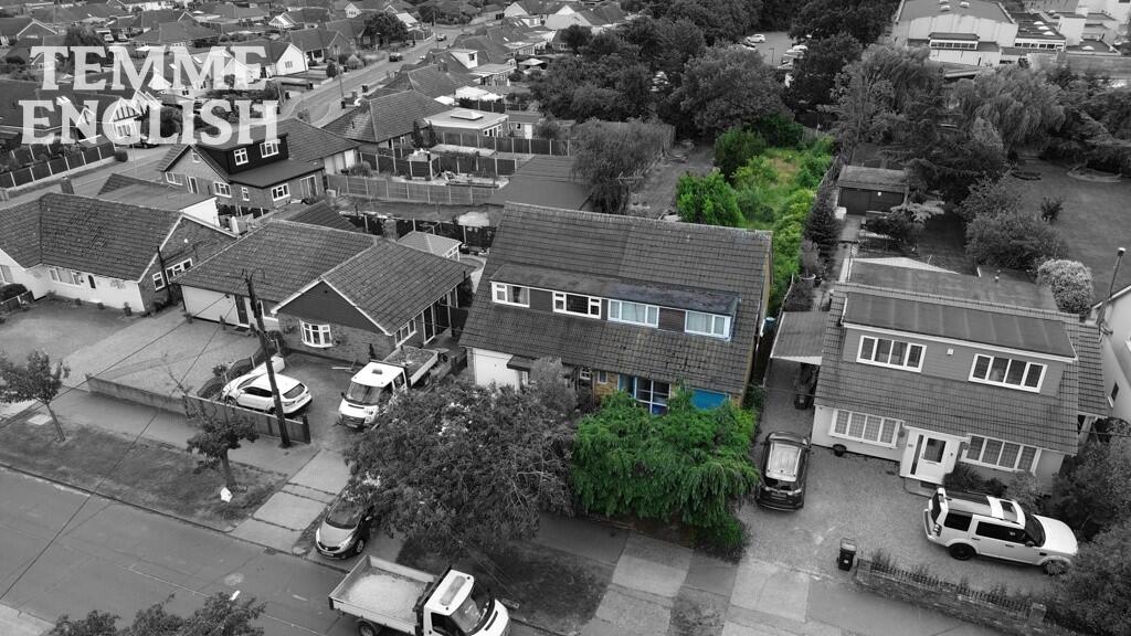 Main image of property: Grange Avenue, Wickford, Essex, SS12