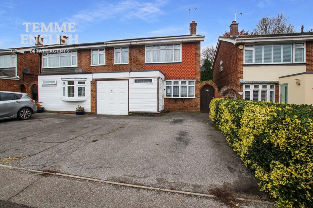 Main image of property: Albany Road, Wickford, SS12