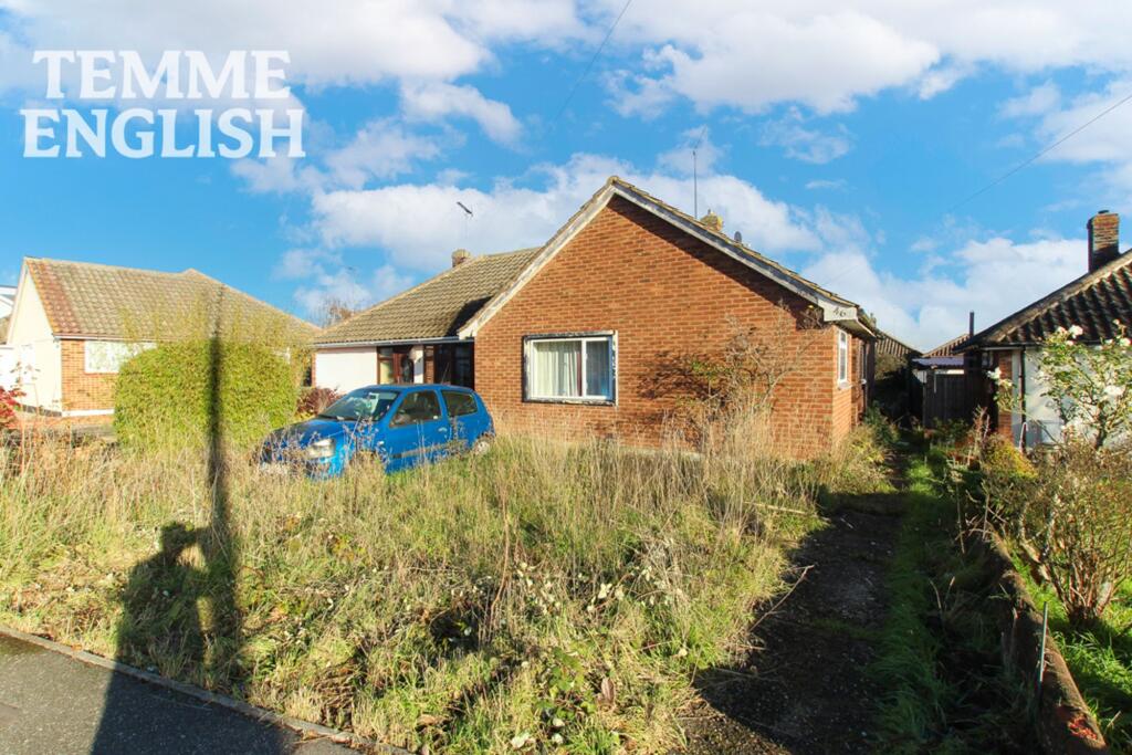 Main image of property: Oakhurst Drive, Wickford, SS12