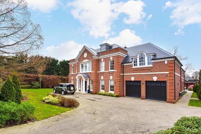 Main image of property: Spicers Field, Oxshott, Leatherhead, Surrey, KT22