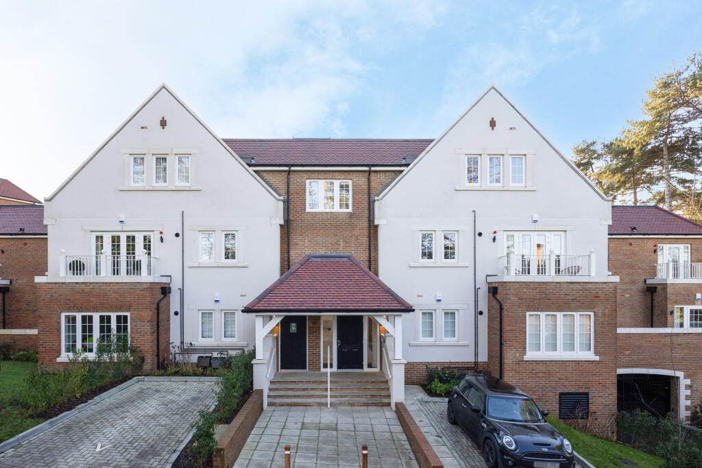 Main image of property: Merrileas Drive, Oxshott, Leatherhead, Surrey, KT22