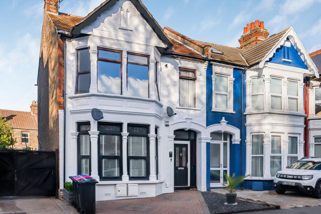 Main image of property: Wimborne Road, Southend-On-Sea, SS2