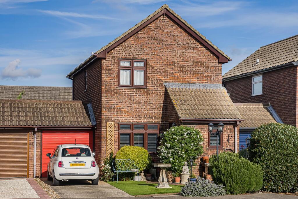 Main image of property: Seaview Drive, Great Wakering, SS3