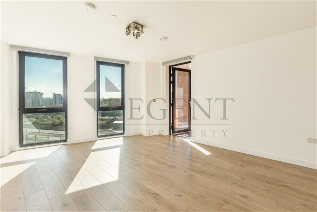 Main image of property: Manhattan Plaza, Poplar, E14