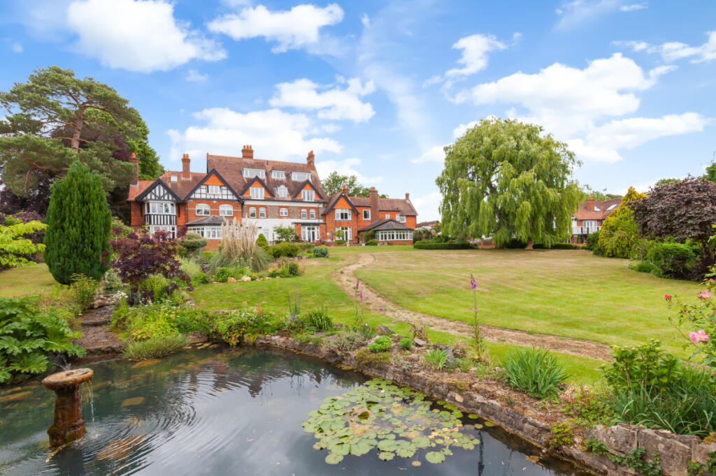 Main image of property: Riverside House, Burcot